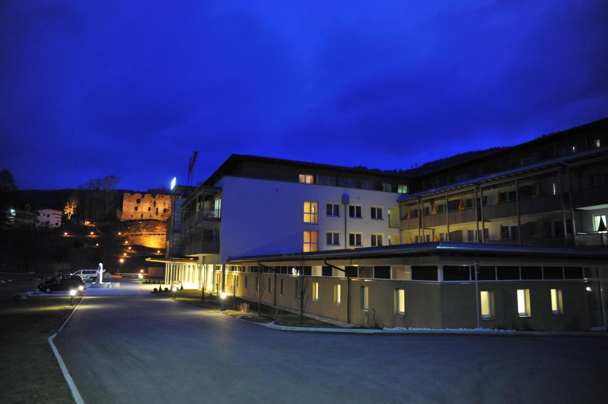Gesundheitsresort Bad St. Leonhard Bad Sankt Leonhard im Lavanttal Buitenkant foto