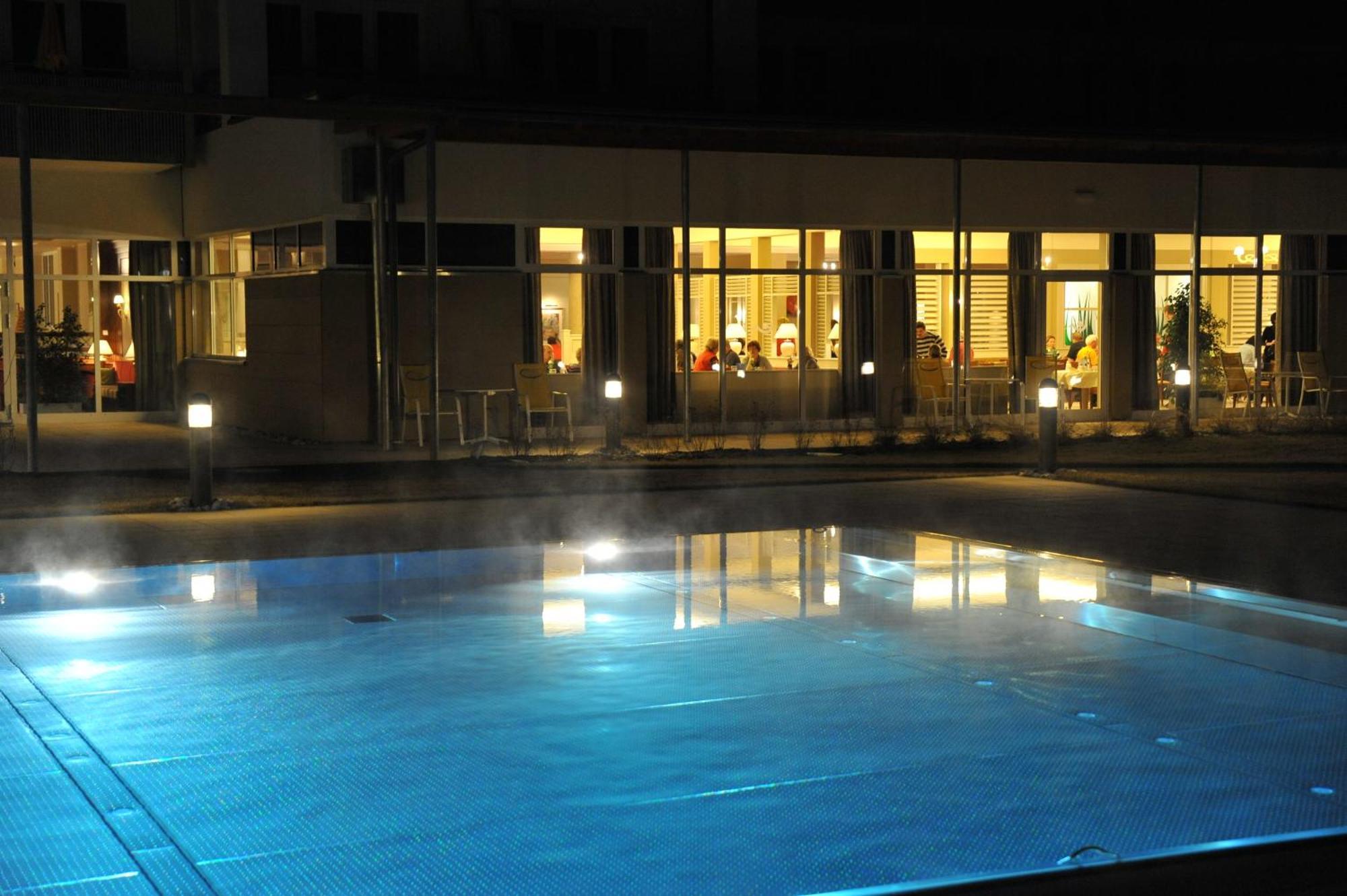 Gesundheitsresort Bad St. Leonhard Bad Sankt Leonhard im Lavanttal Buitenkant foto