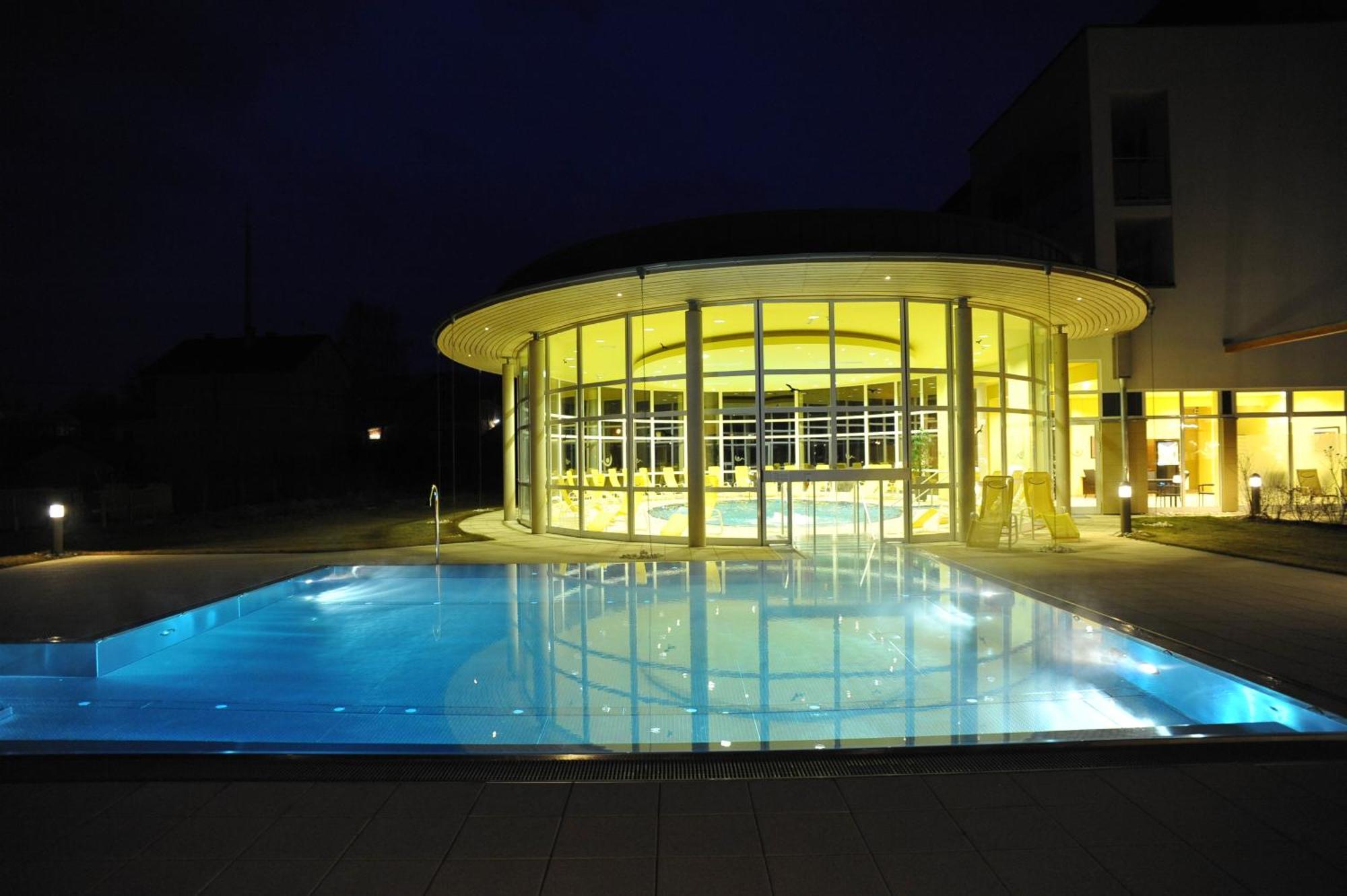 Gesundheitsresort Bad St. Leonhard Bad Sankt Leonhard im Lavanttal Buitenkant foto