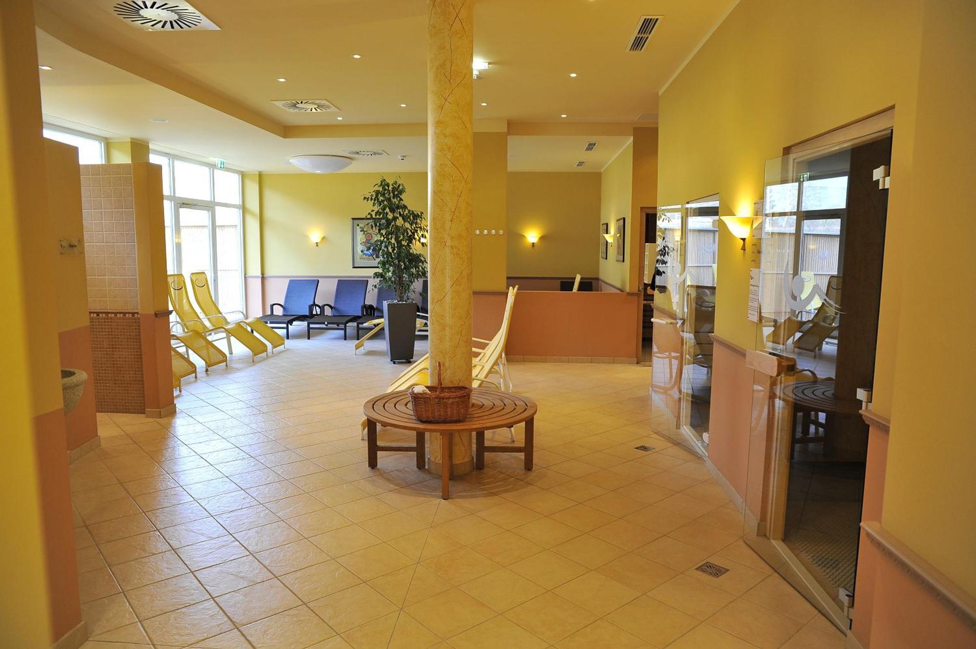 Gesundheitsresort Bad St. Leonhard Bad Sankt Leonhard im Lavanttal Buitenkant foto