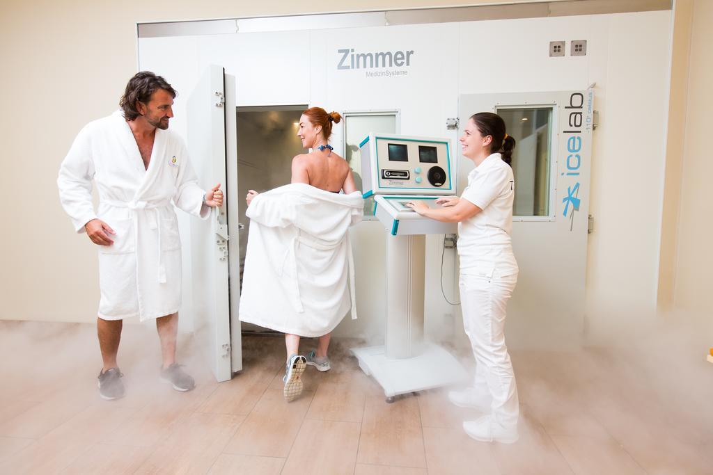 Gesundheitsresort Bad St. Leonhard Bad Sankt Leonhard im Lavanttal Buitenkant foto