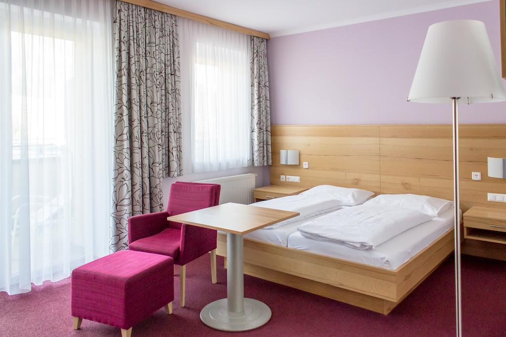 Gesundheitsresort Bad St. Leonhard Bad Sankt Leonhard im Lavanttal Kamer foto